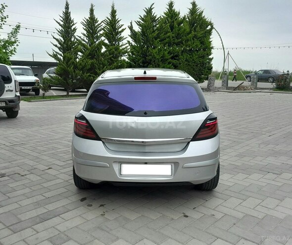Opel Astra-12
