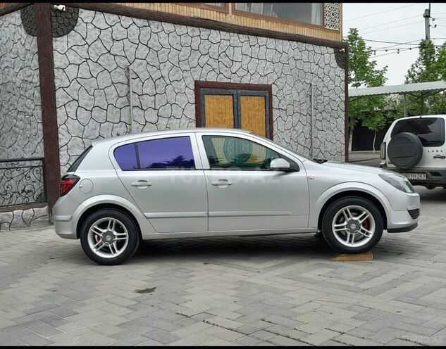 Opel Astra-10