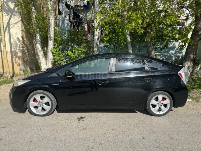 Toyota Prius-6