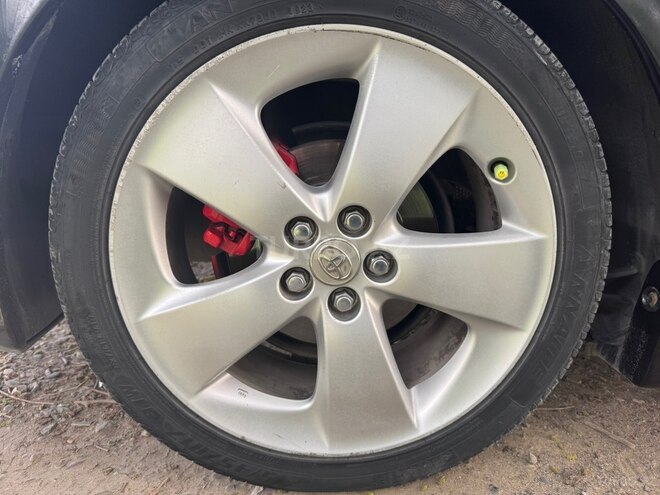 Toyota Prius-11