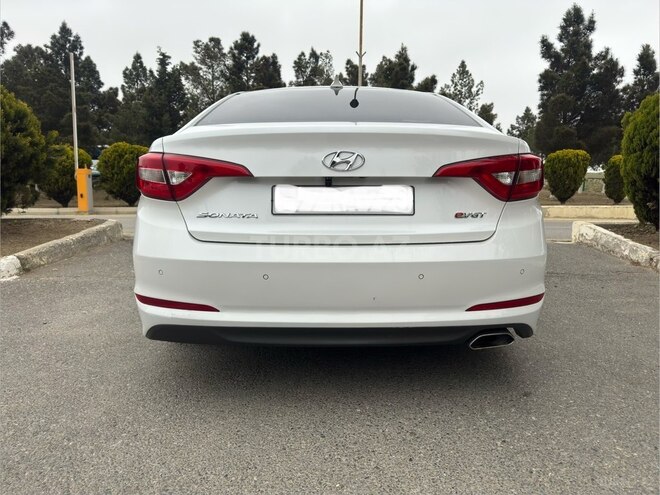 Hyundai Sonata-6