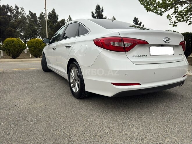 Hyundai Sonata-8