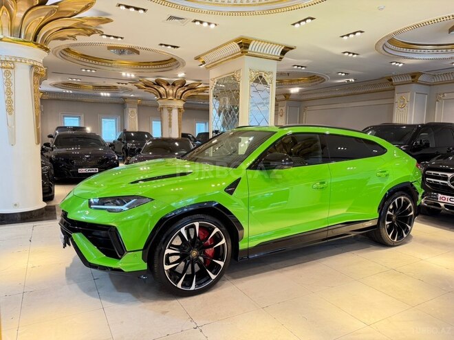 Lamborghini Urus-4