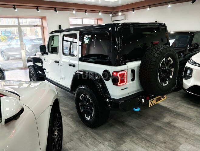 Jeep Wrangler-4