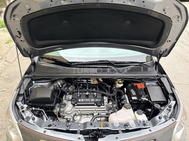 Chevrolet Cobalt-10