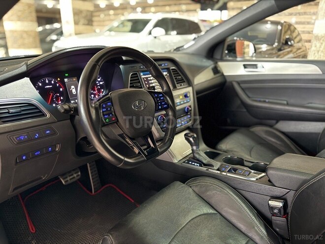 Hyundai Sonata-11