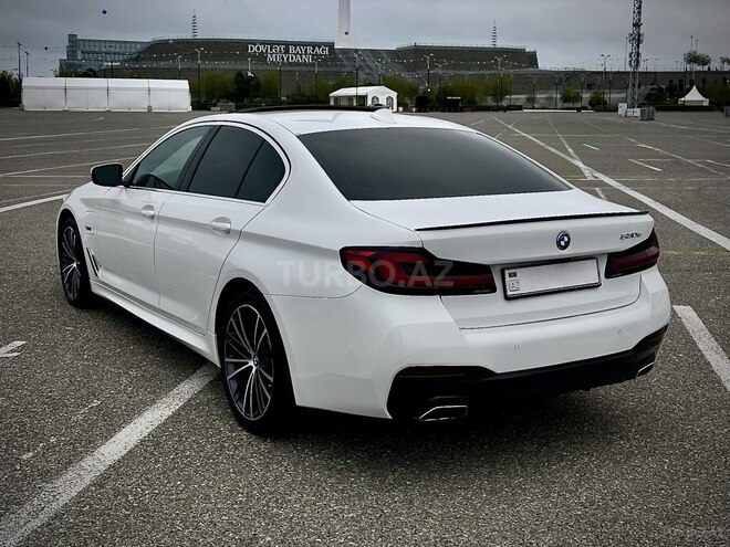 BMW 530e-3