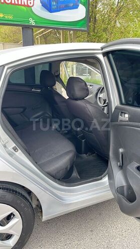 Hyundai Accent-10
