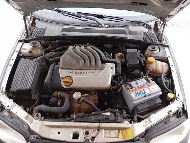Opel Vectra-13