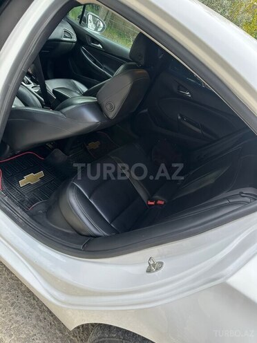 Chevrolet Cruze-8