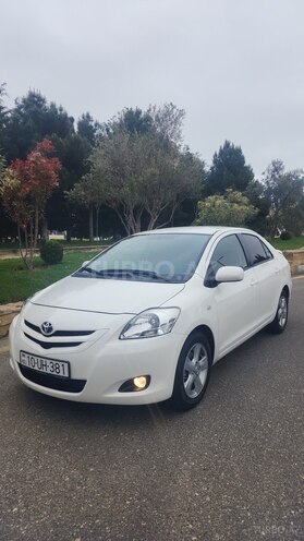 Toyota Yaris-1