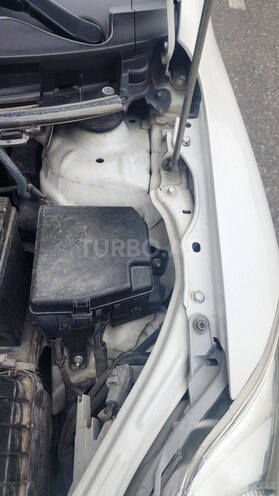 Toyota Yaris-16