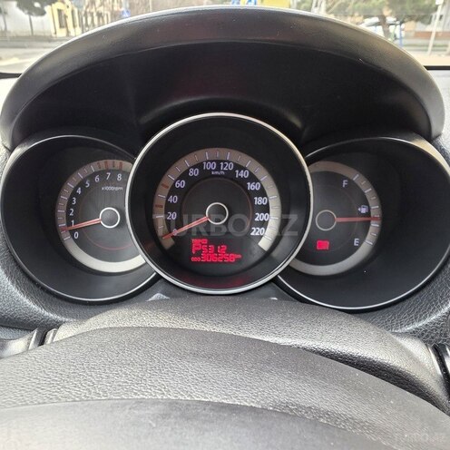 Kia Cerato-4