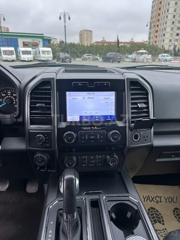 Ford F-150-10