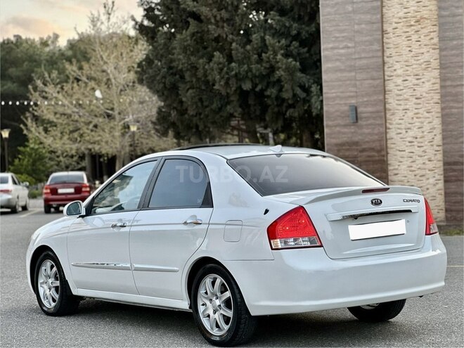 Kia Cerato-12
