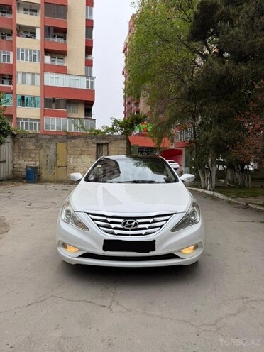 Hyundai Sonata-2
