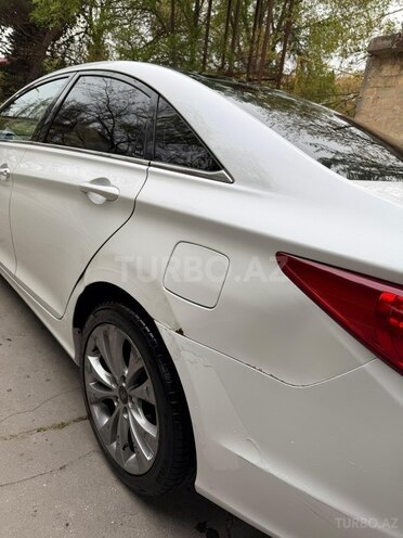 Hyundai Sonata-5