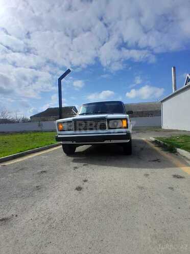 LADA (VAZ) 2107-1