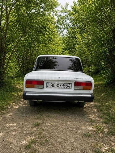 LADA (VAZ) 2107-2