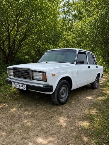 LADA (VAZ) 2107-1