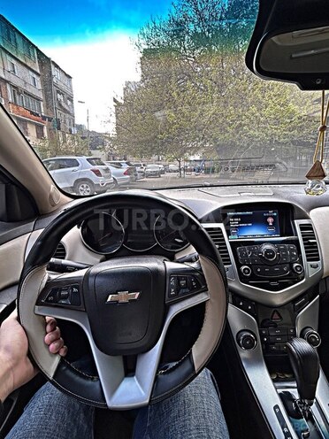 Chevrolet Cruze-8