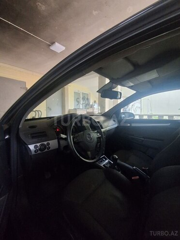 Opel Astra-11