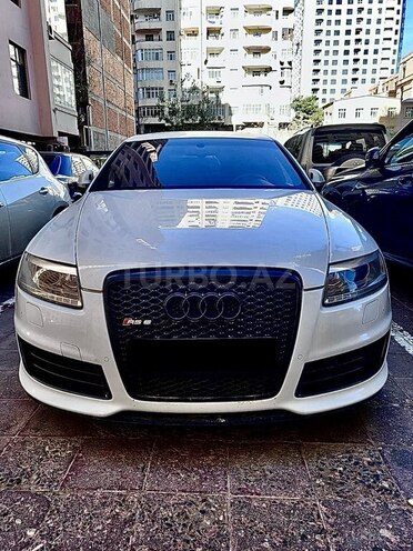 Audi RS6-1