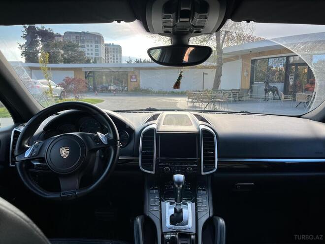 Porsche Cayenne-6