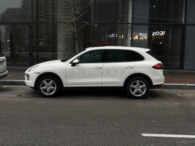 Porsche Cayenne-4