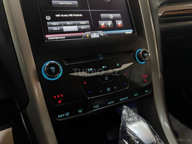 Ford Fusion (North America)-15