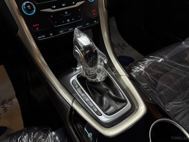 Ford Fusion (North America)-17