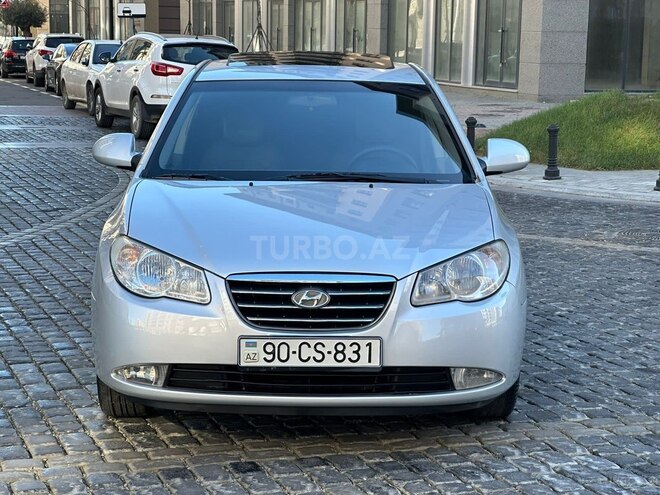 Hyundai Elantra-2