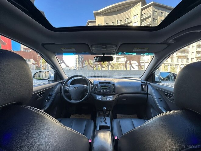 Hyundai Elantra-14