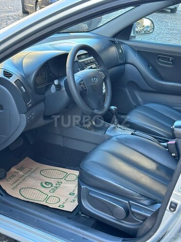 Hyundai Elantra-15
