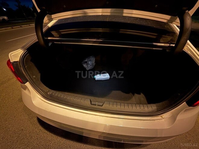 Hyundai Sonata-8