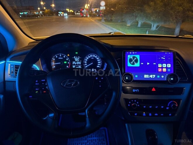 Hyundai Sonata-4