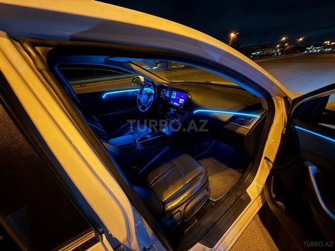 Hyundai Sonata-5