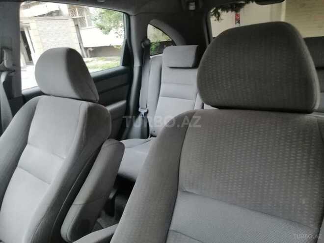 Honda CR-V-6
