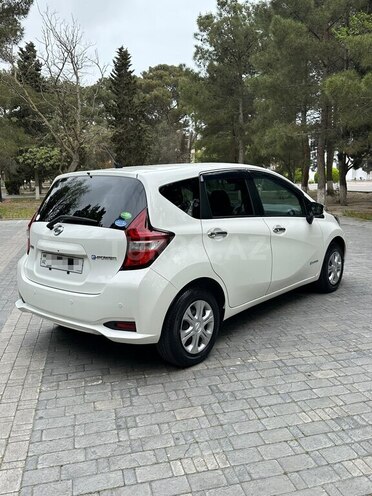 Nissan Note-4