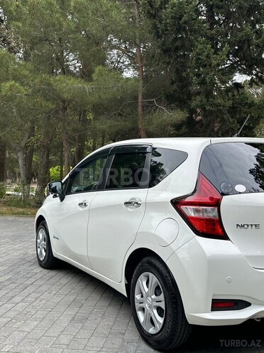 Nissan Note-5
