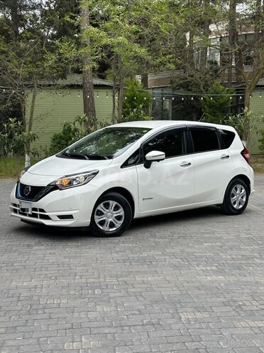 Nissan Note-9