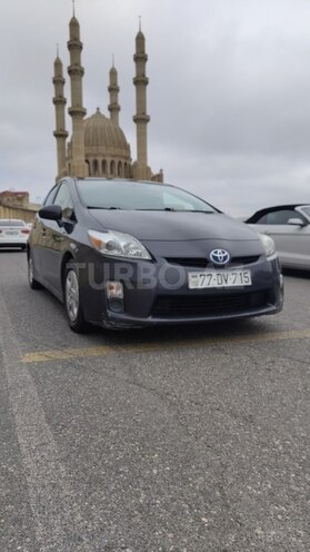 Toyota Prius-3