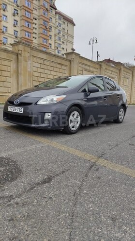 Toyota Prius-4