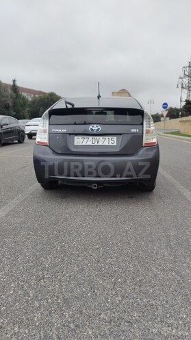 Toyota Prius-7