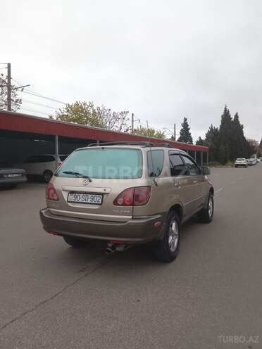 Lexus RX 300-6