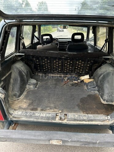 LADA (VAZ) Niva-8