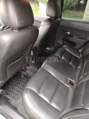 Chevrolet Cruze-11