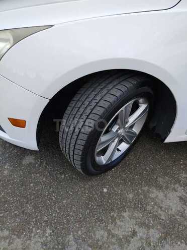 Chevrolet Cruze-14