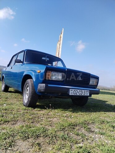 LADA (VAZ) 2107-1