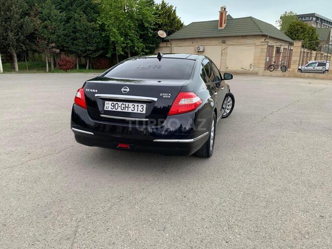 Nissan Teana-3